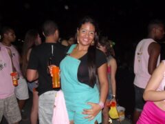 Oktober 10 Anos